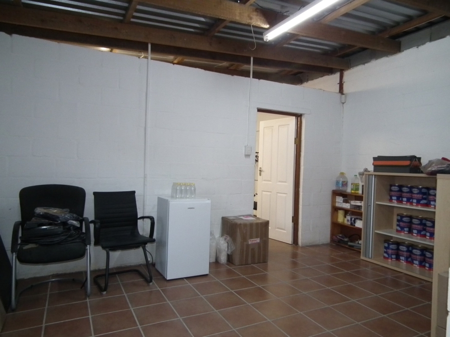 To Let commercial Property for Rent in Dal Josafat Western Cape